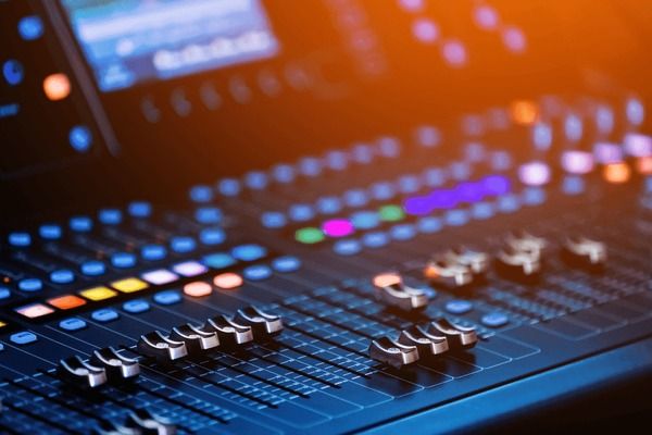Stem Mixing / Track-Out Mixing